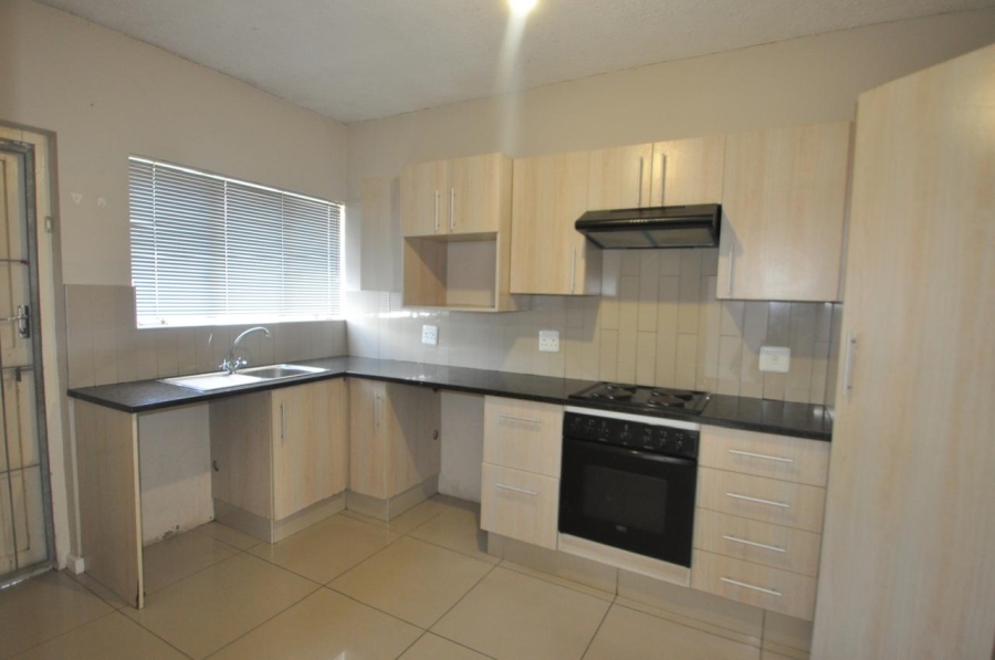 To Let 3 Bedroom Property for Rent in Beacon Bay Eastern Cape